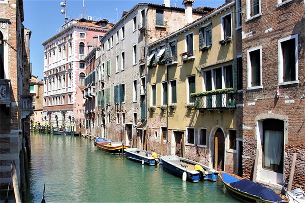 八一简单祝福语78句