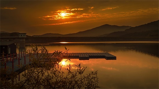 关于听风的qq网名