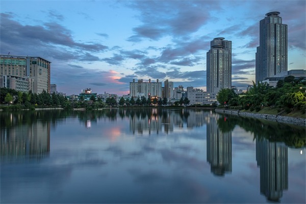 2025除夕说说暖心话语的语录 2025除夕说说心情短语