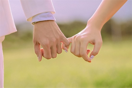 伤感的情感文章（精选16篇）